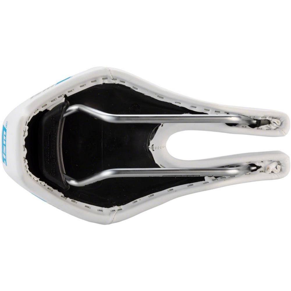 White Saddle Q145
