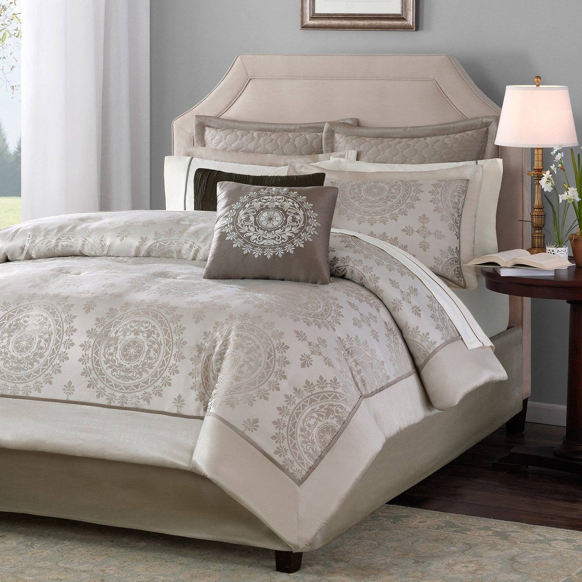 12 Piece Complete Bed Set Cal King M772