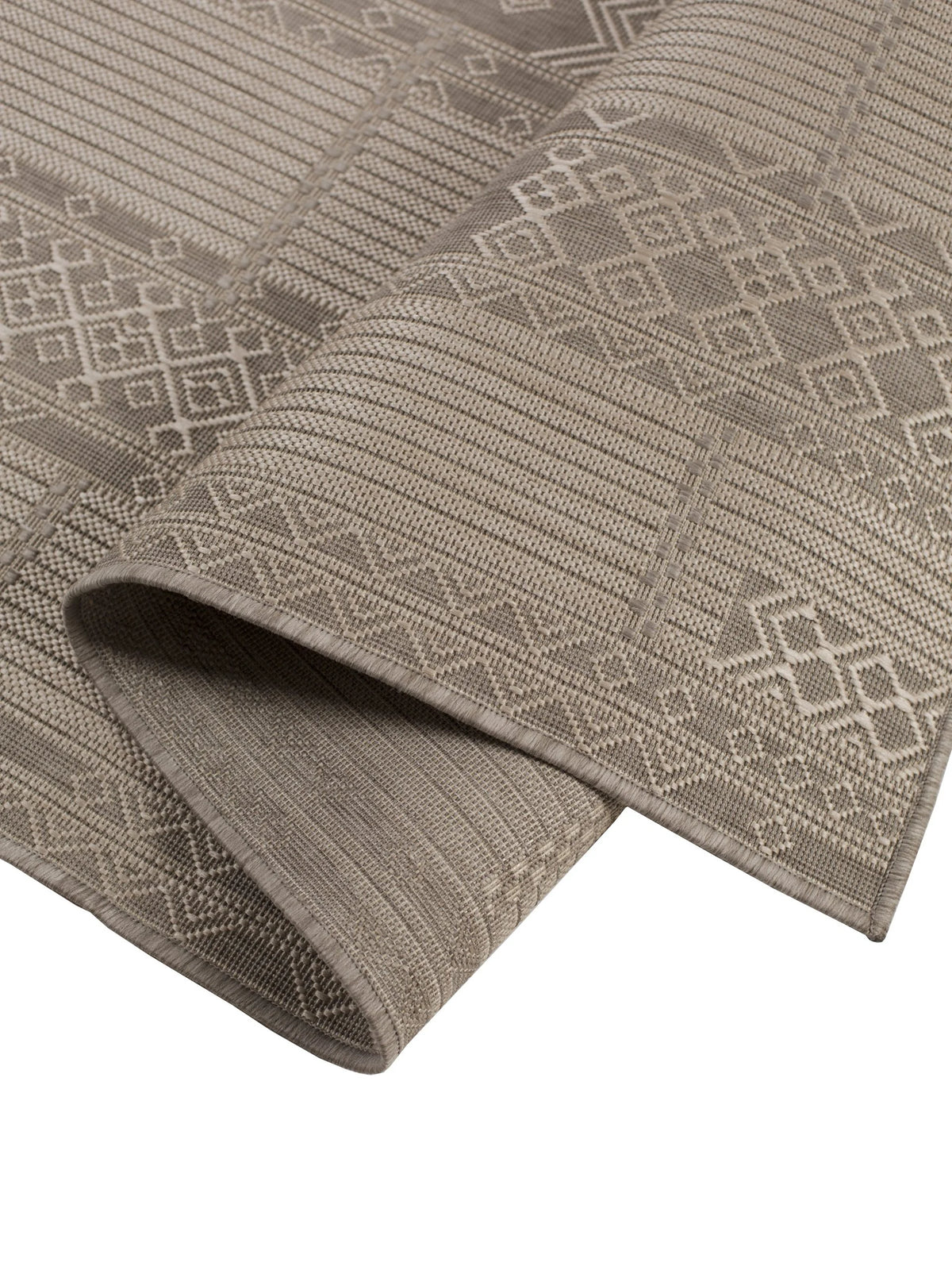 Outdoor Geometric Pattern Rug 5 ft. 3 in. x 7 ft. 6 in. Dove H251